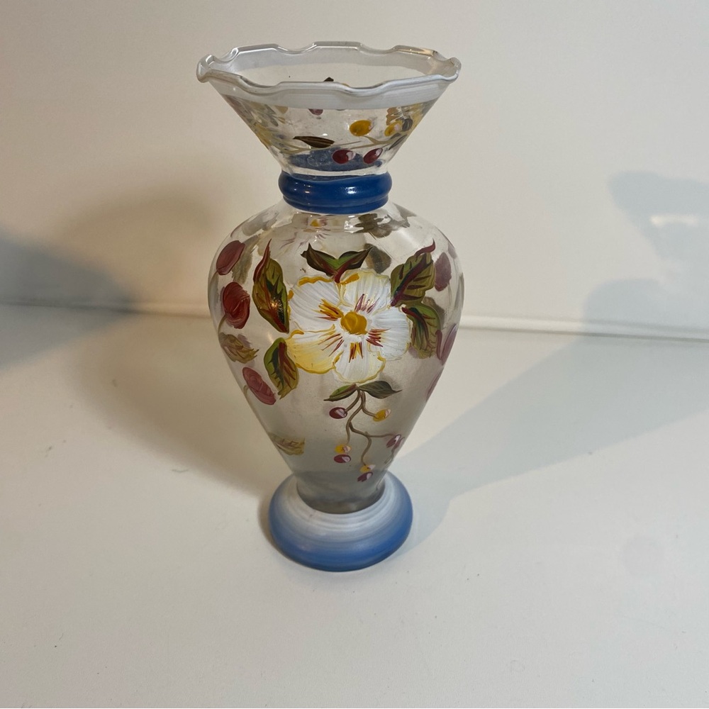 Vintage Tracey Porter Floral Hand Painted Clear Glass Vase Height 6.5”